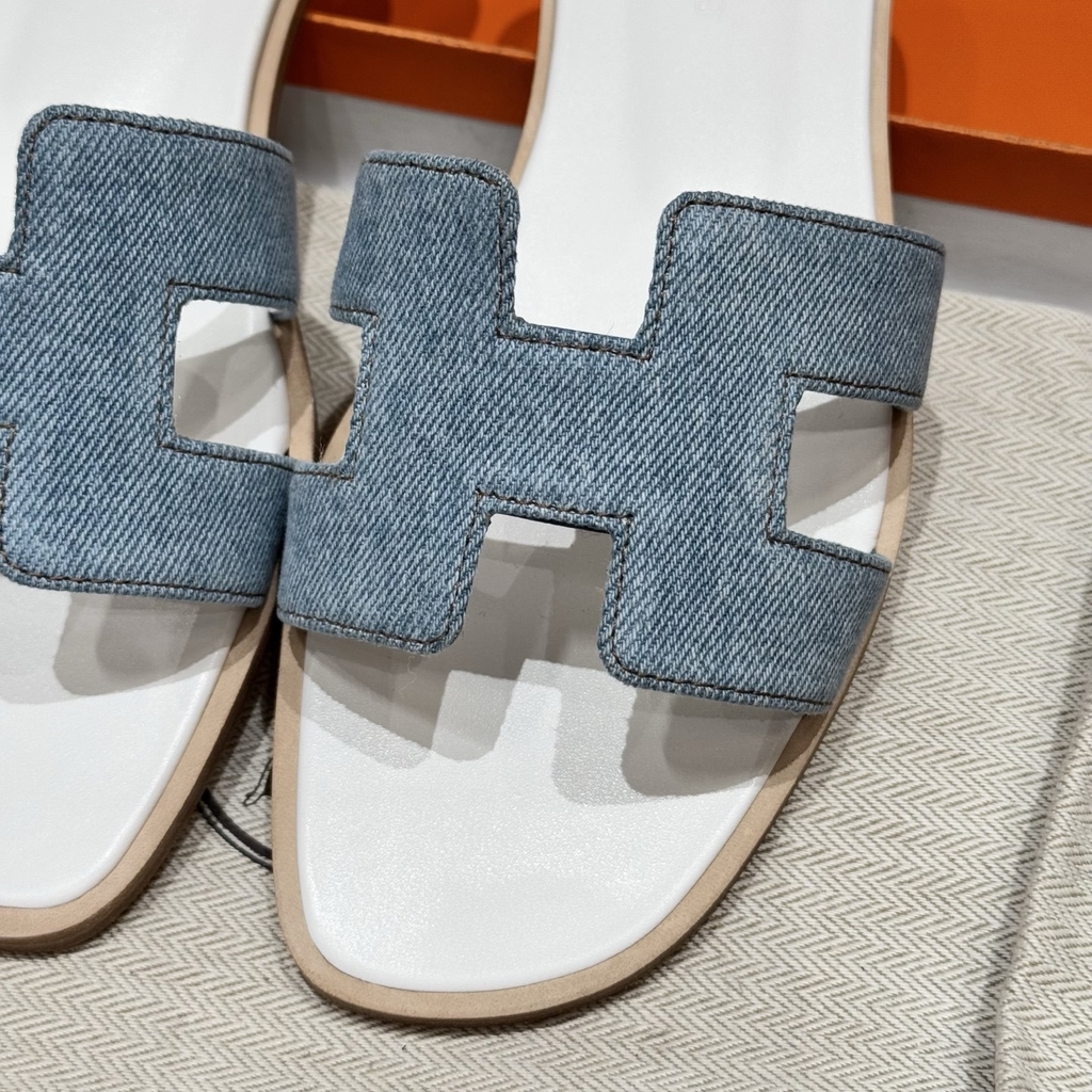 JD-450 - 181 Oran Slippers in Light Blue Denim with Genuine Leather Outsole