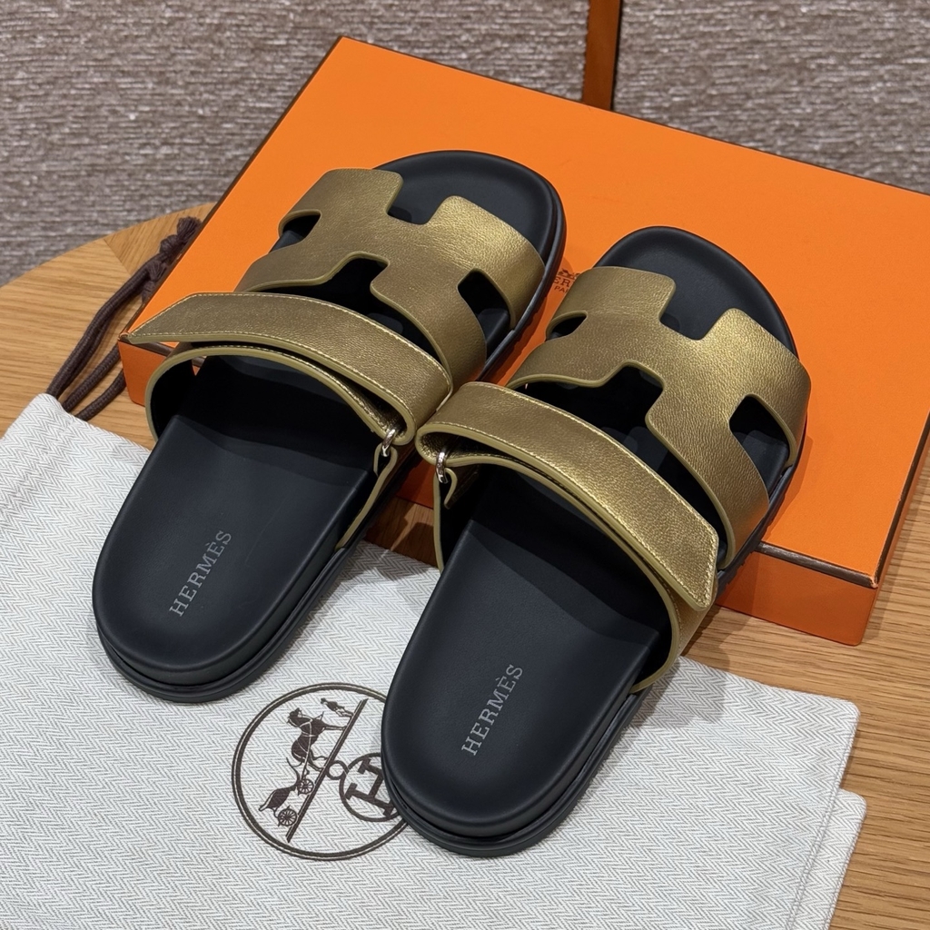 JD-480 - 225 Chypre Sandals in Gold Goat Leather with Genuine Leather Outsole