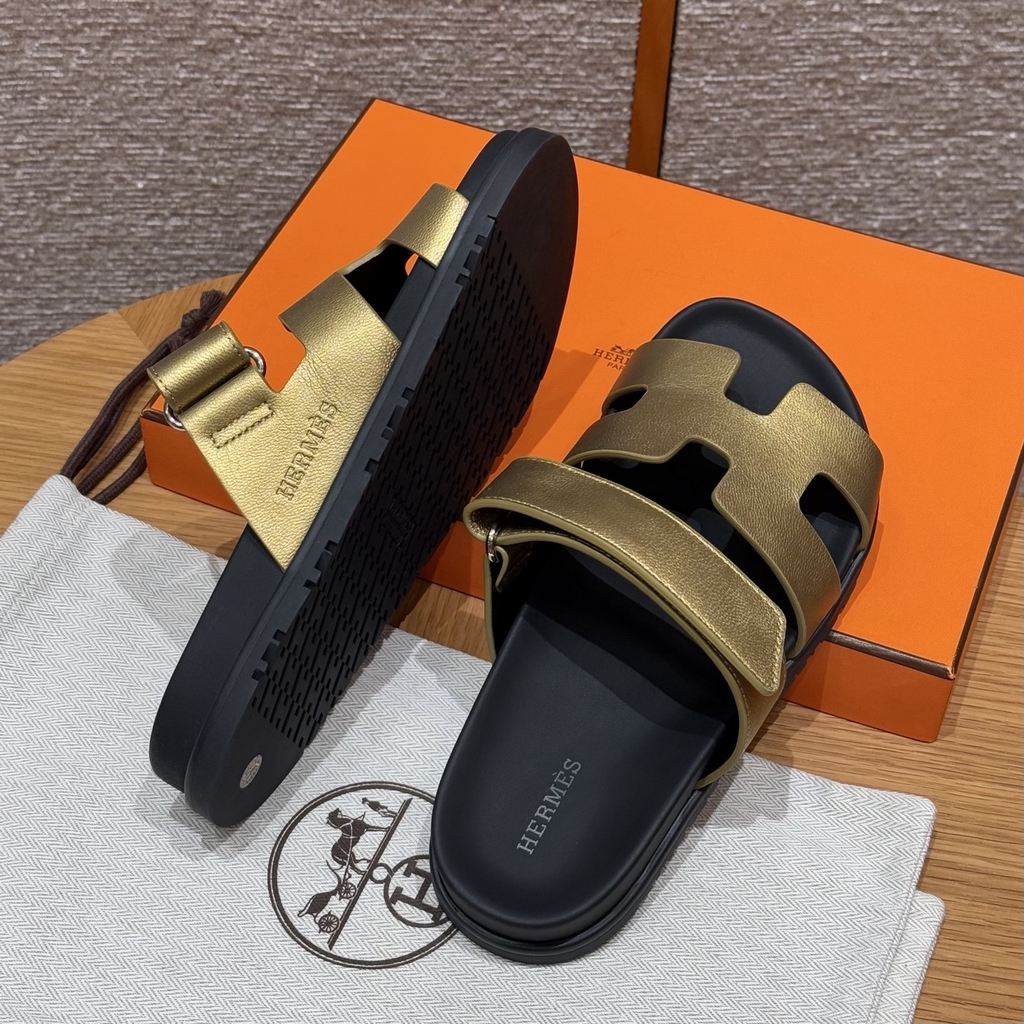 JD-480 - 225 Chypre Sandals in Gold Goat Leather with Genuine Leather Outsole