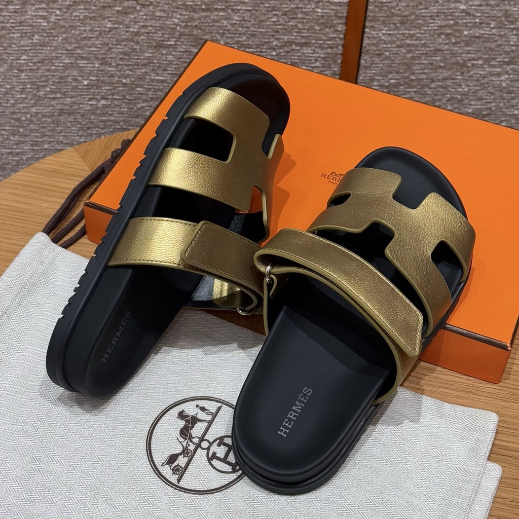 JD-480 - 225 Chypre Sandals in Gold Goat Leather with Genuine Leather Outsole