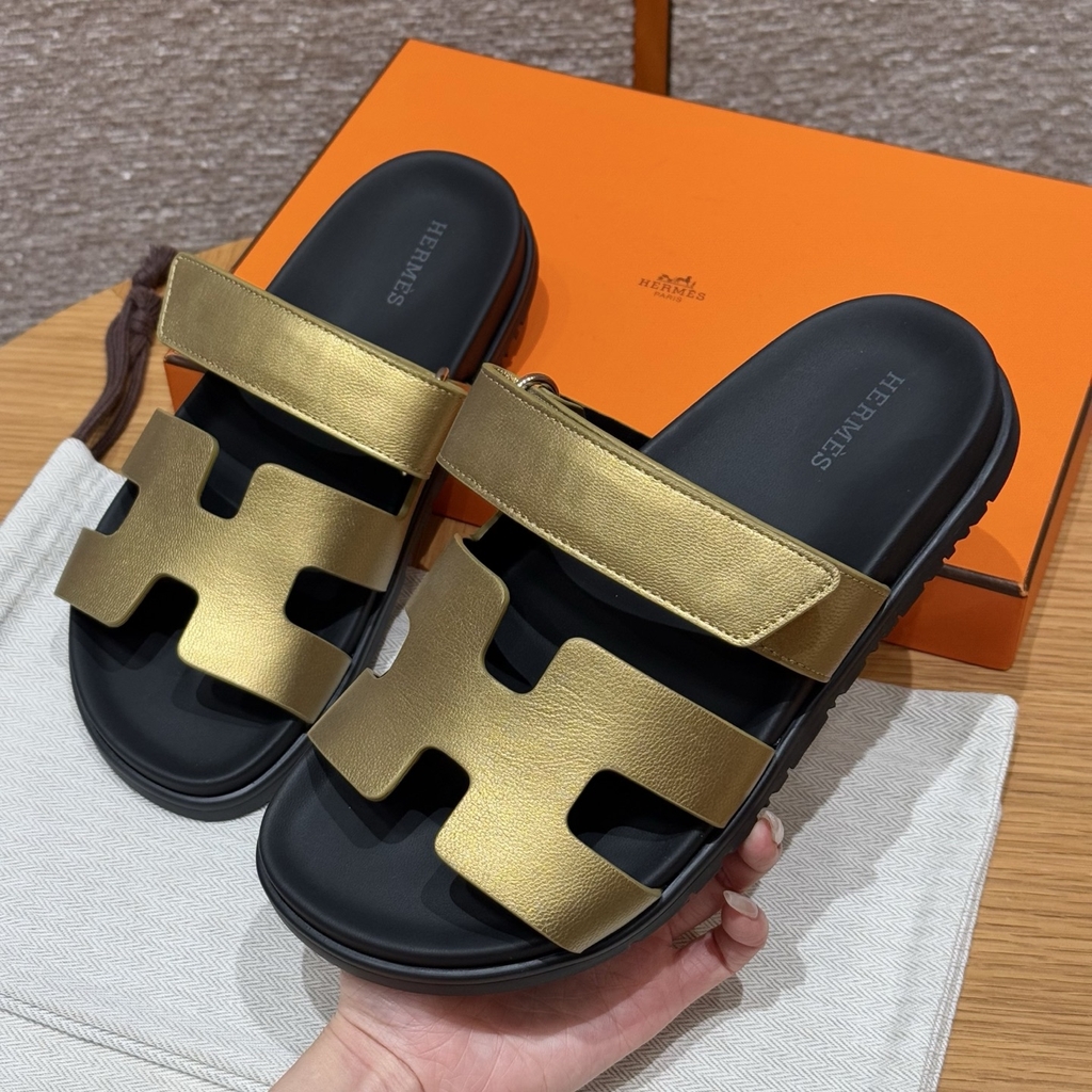JD-480 - 225 Chypre Sandals in Gold Goat Leather with Genuine Leather Outsole