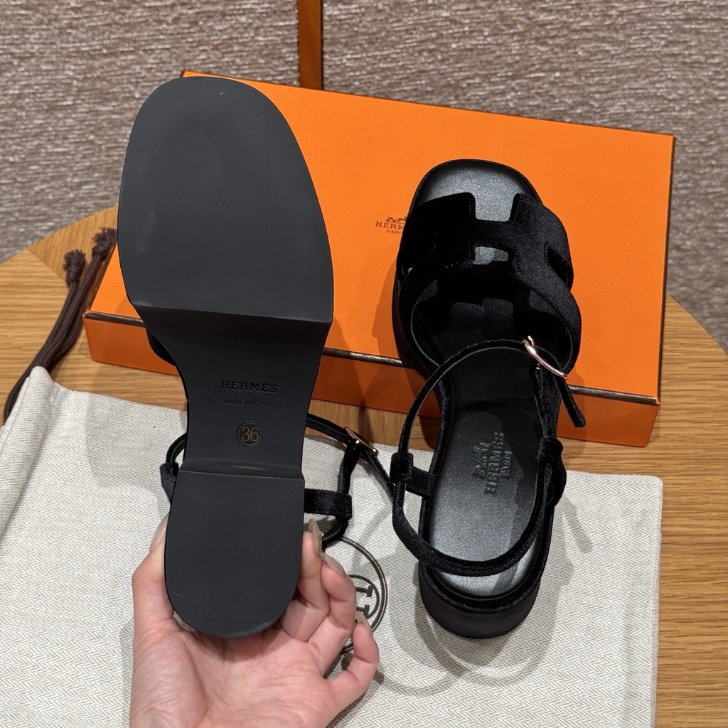 JD-580 Black Suede 7.5cm Heeled Sandals