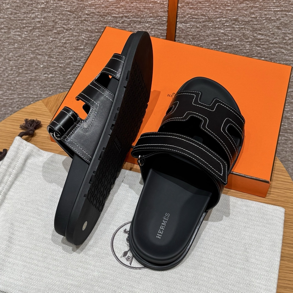 JD-620 Black Chypre Sandal - Natural Lambskin