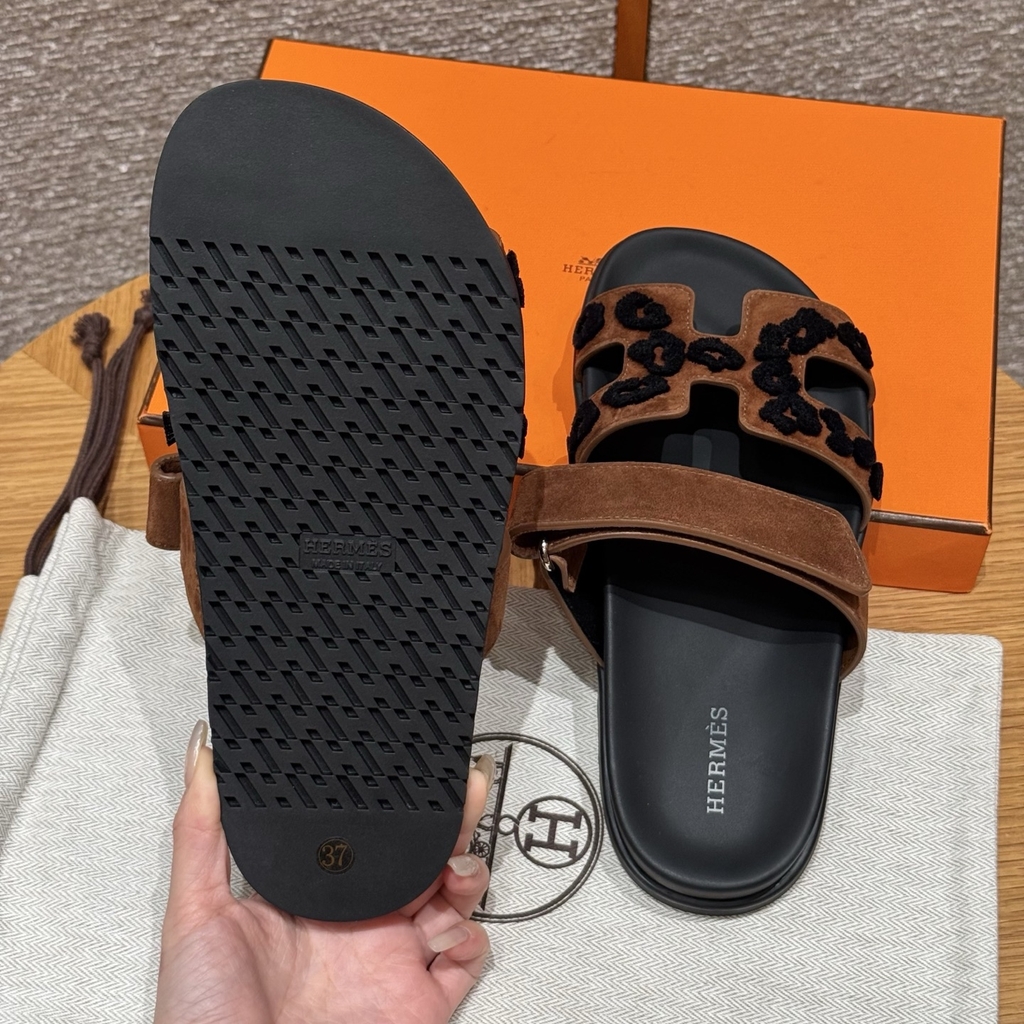 JD-480 Chypre Sandal Chamois Leather Brun Fume