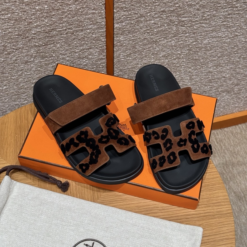 JD-480 Chypre Sandal Chamois Leather Brun Fume