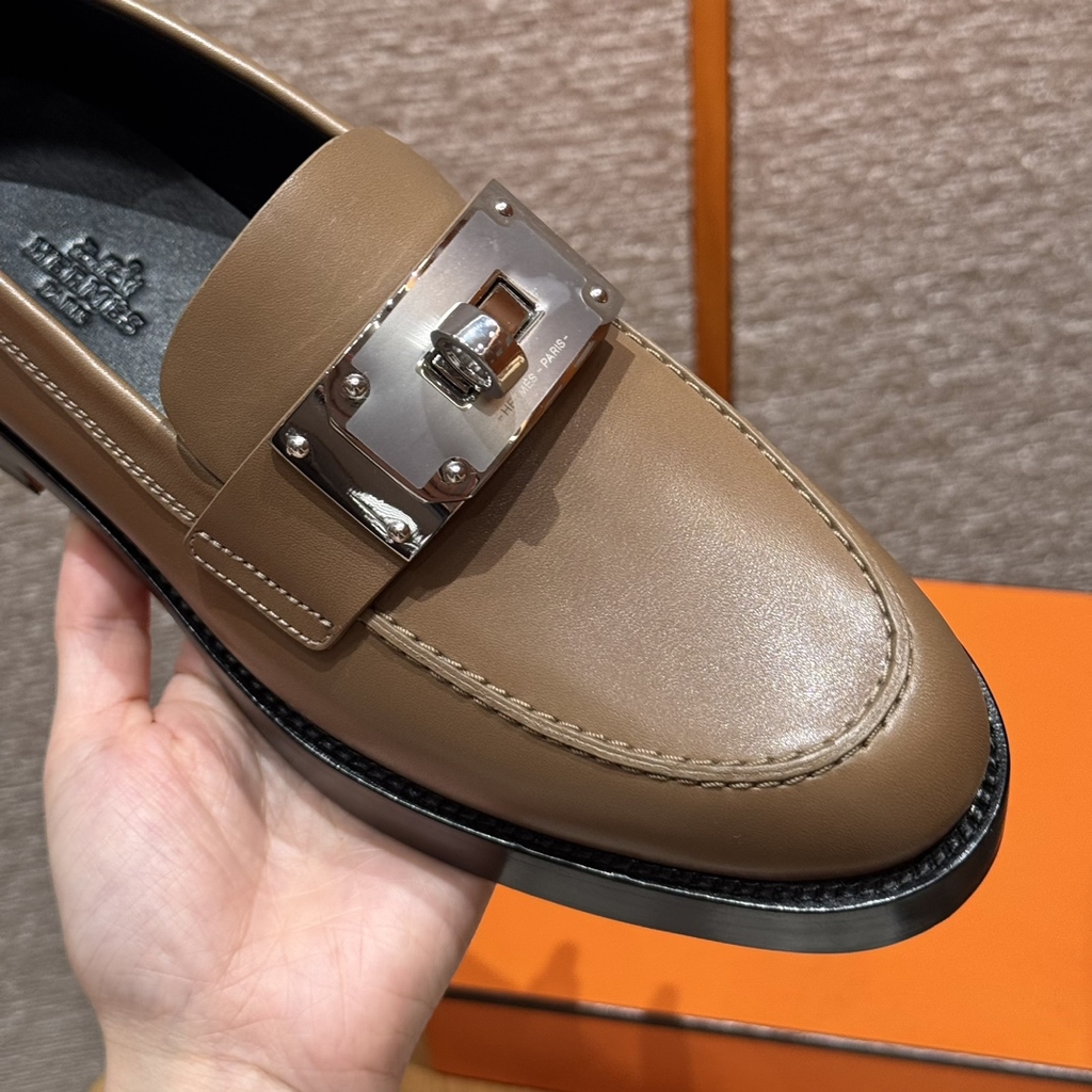 JD 680 Hot Loafer Calfskin Shoes