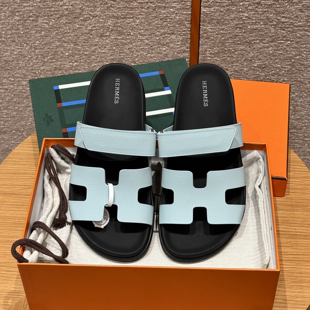 D-480 Chypre Sandal Crystal Blue Epsom Leather