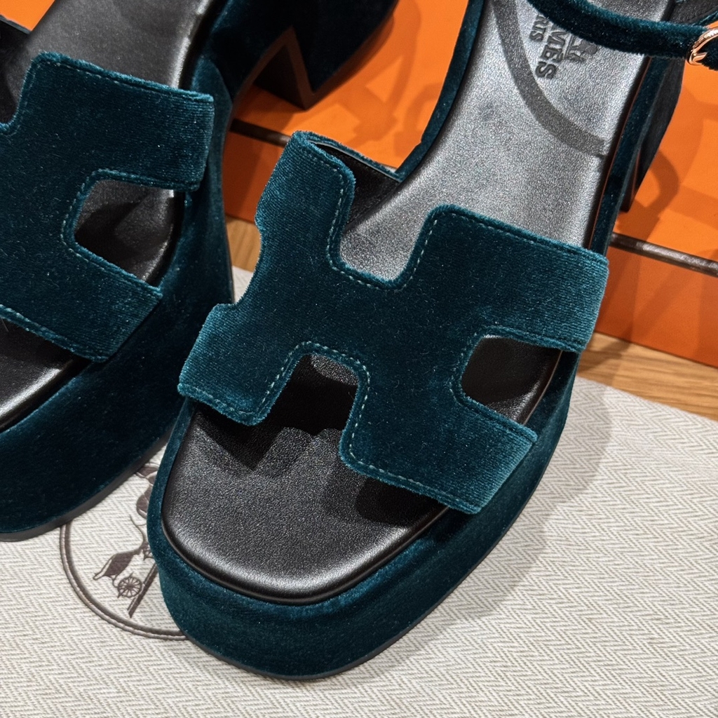 JD-580 Jam 30 Sandals Moss Green Suede
