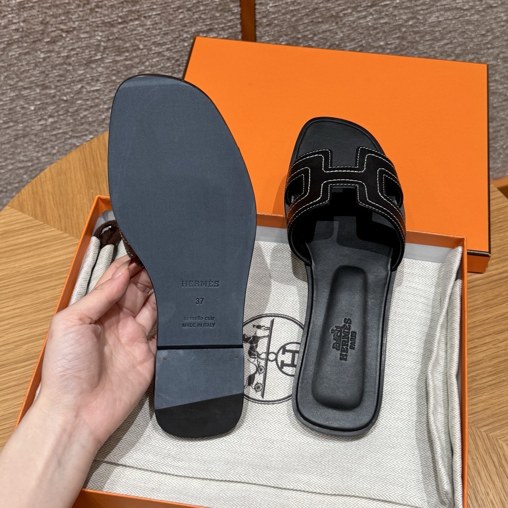 JD-450 - 181 Oran Slippers in Black (Noir) Swift Calfskin with Genuine Leather Outsole