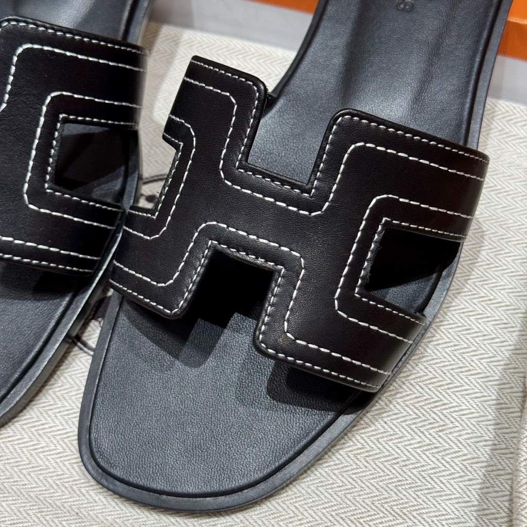 JD-450 - 181 Oran Slippers in Black (Noir) Swift Calfskin with Genuine Leather Outsole