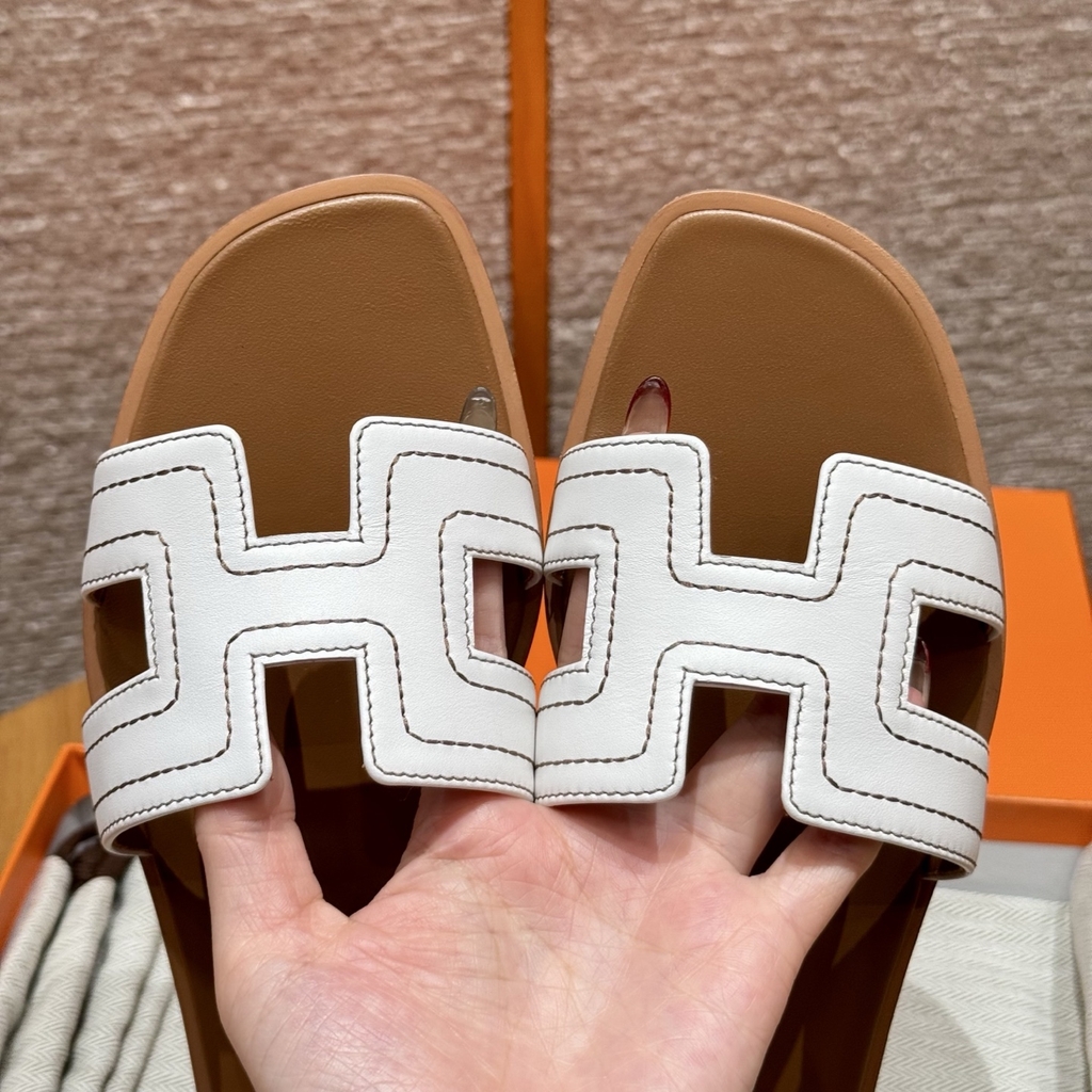 JD-450 - 181 Oran Slippers in Pure White Swift Calfskin with Genuine Leather Outsole