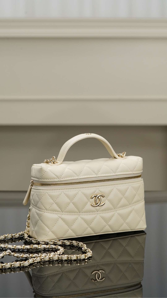 Chanel 25c Handbag Box Lychee Cowhide Cream
