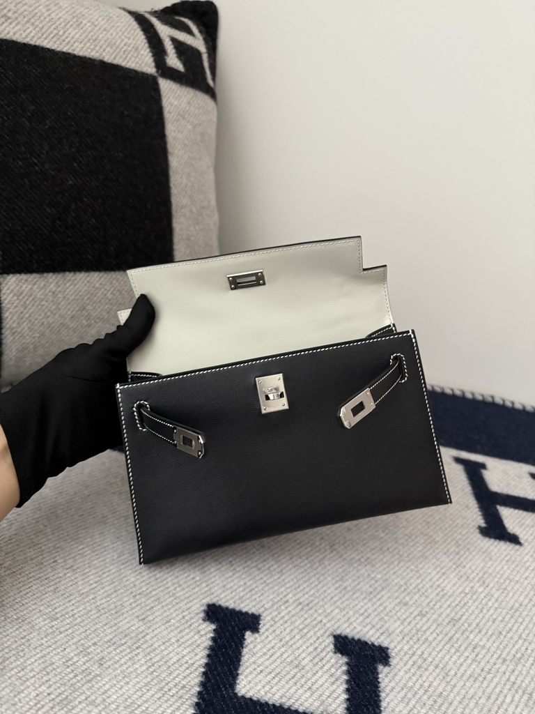 Kelly Pochette 22cm Swift Leather Noir Pearl Grey