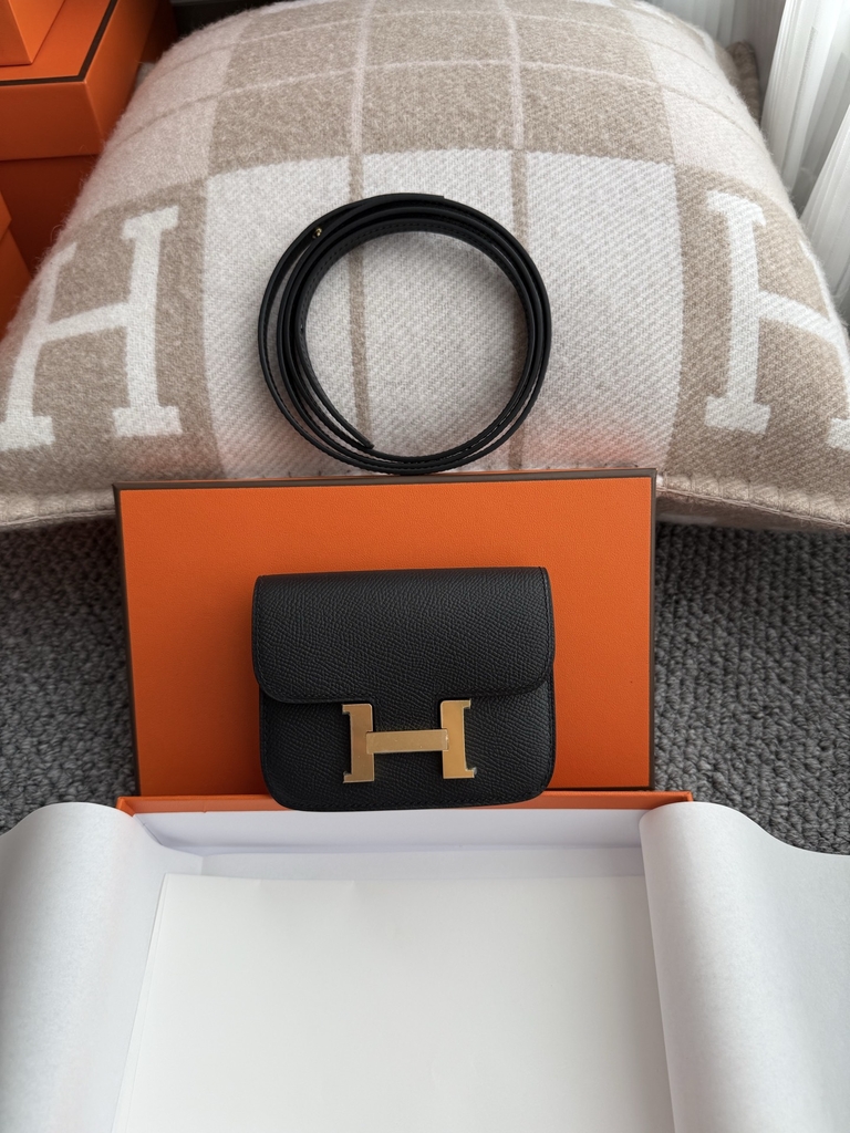 Luxury Epsom Leather Wallet in Black with Gold Accents