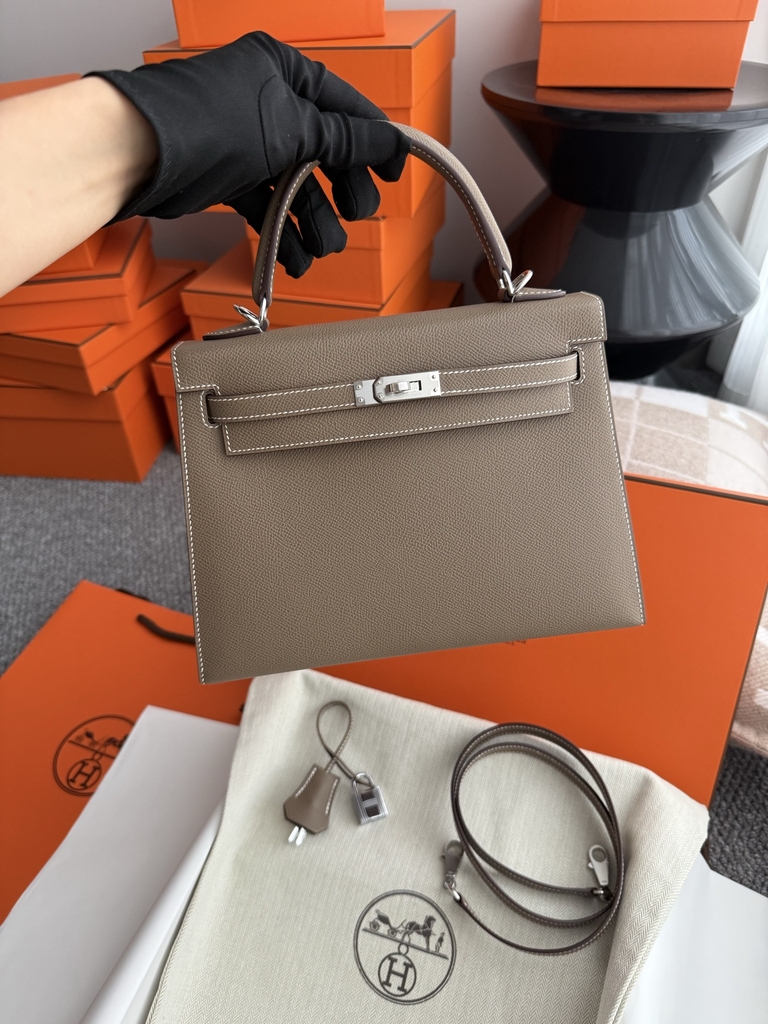 Kelly 25cm Epsom Leather Handbag in Etoupe Grey with Silver Hardware