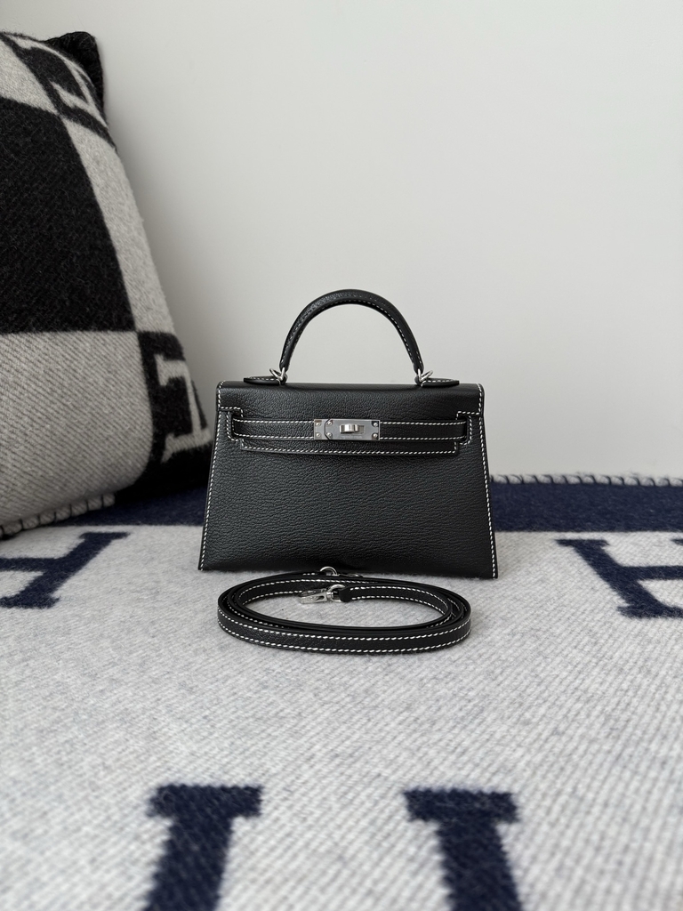 Kelly Mini II Chevre Goat Leather Black Amber
