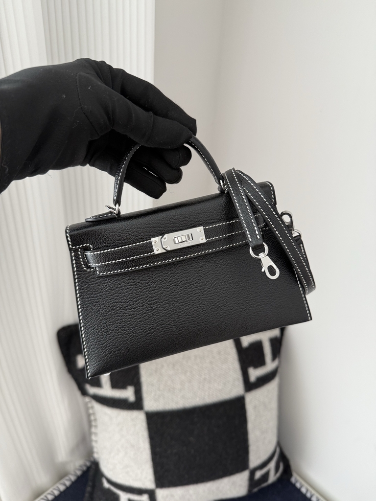 Kelly Mini II Chevre Goat Leather Black Amber
