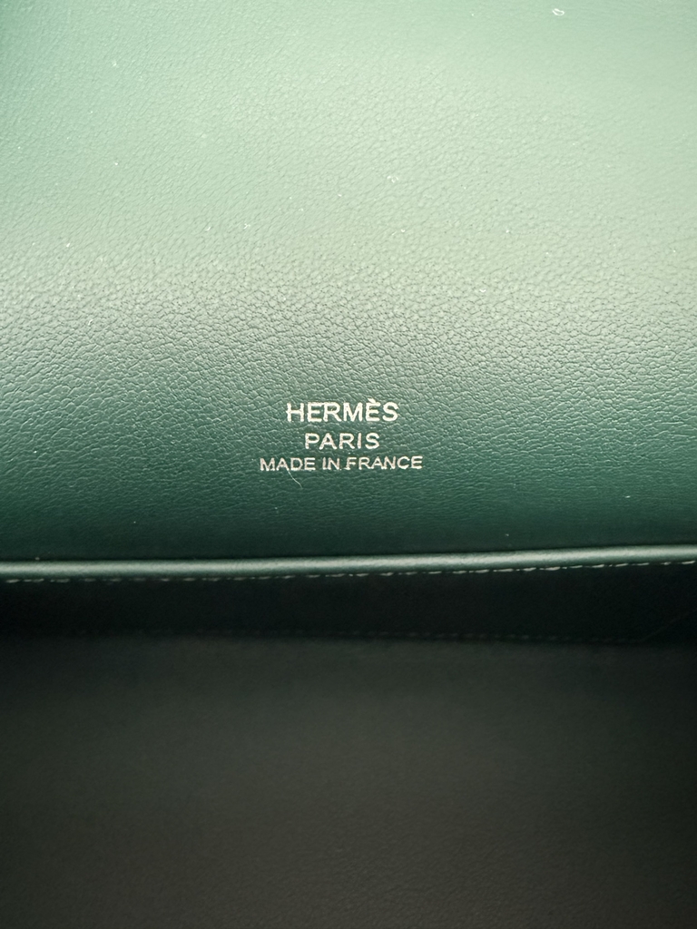 Kelly Pochette 22cm Green Swift Leather with Silver Hardware