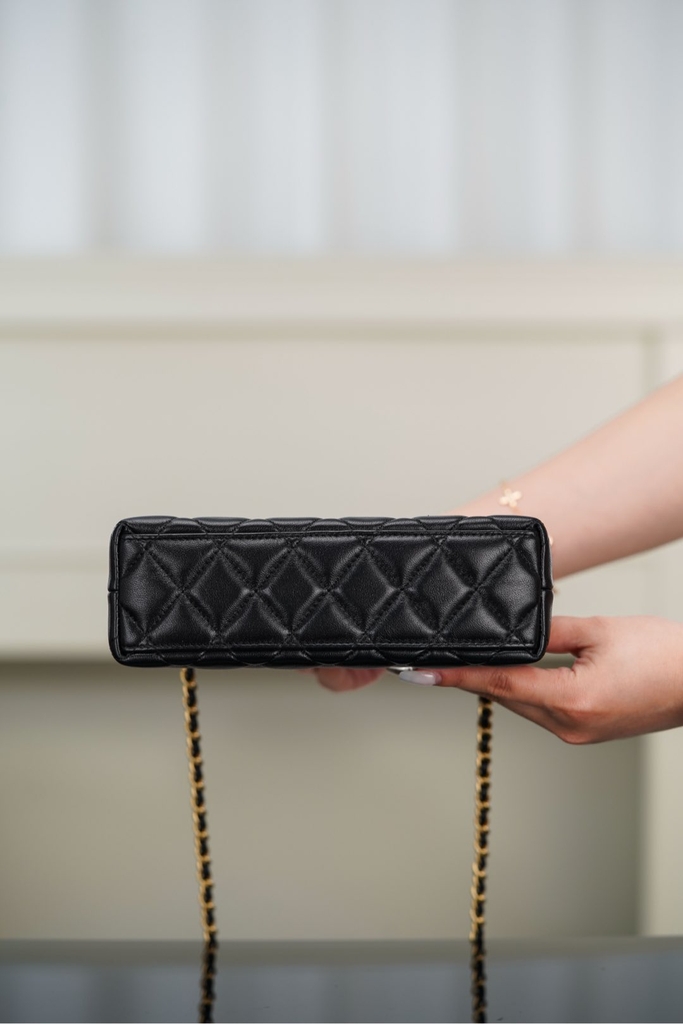 Chanel 25A Large Black Gold Lambskin Handbag