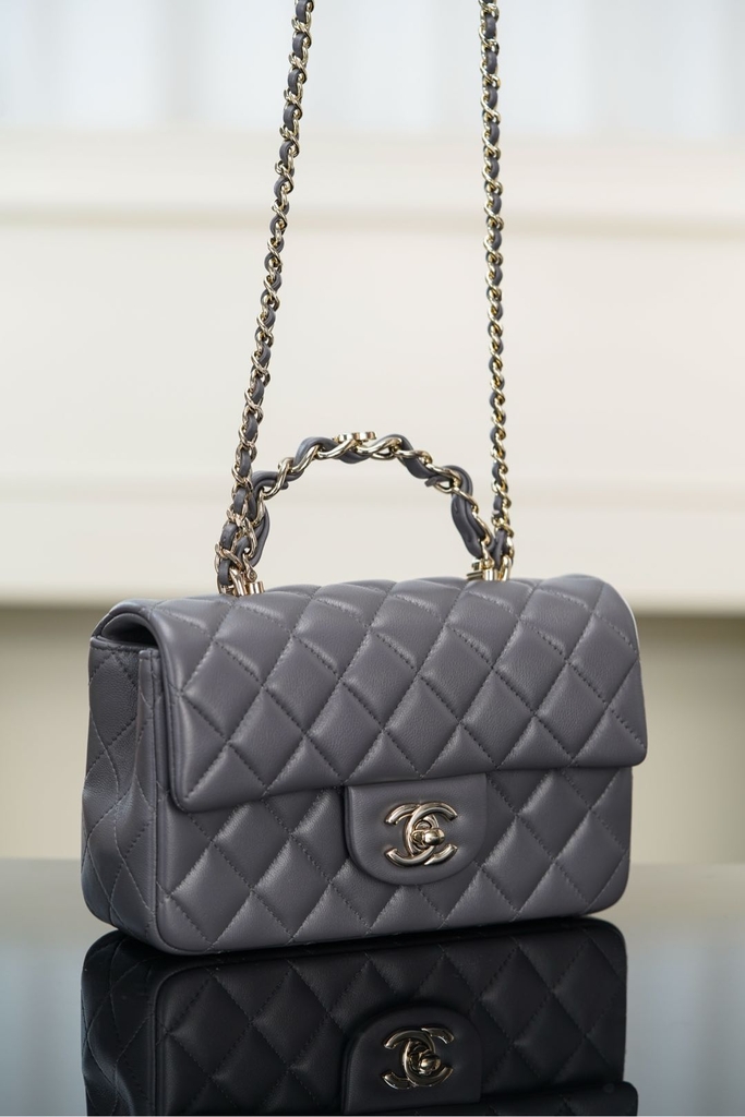 Chanel 23k Autumn Winter New Double C Handle CF Dark Gray