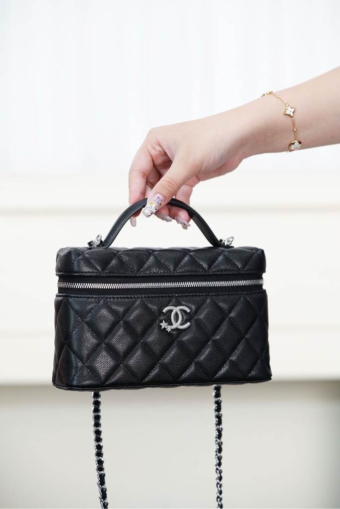 Chanel 25B Star Diamond Buckle Box Bag Black Silver