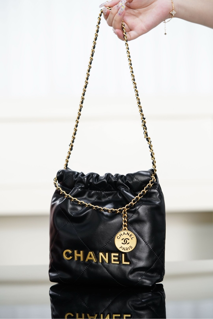 Channel 25A Mini Bag New 22 Original Leather Black Gold