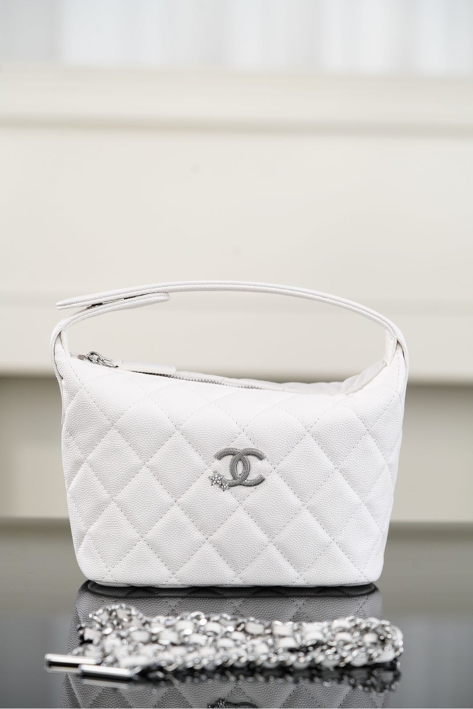 Chanel 25B Star Button Lunch Box Bag