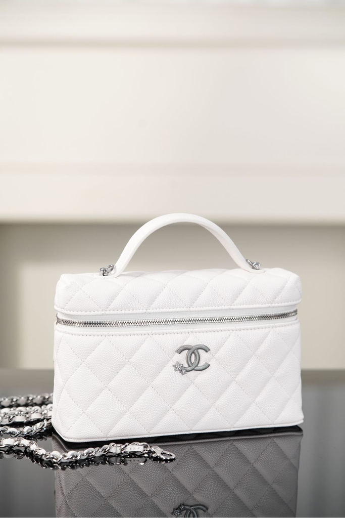 Chanel 25B Star Diamond Buckle LP Box Bag Silver
