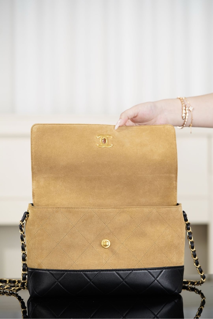 Chanel 25A Premium Handcrafted Color-Block Messenger Bag