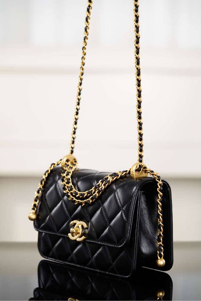 Chanel 25S Mini Black 19cm