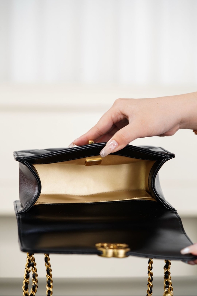 Chanel 25S Mini Black 19cm