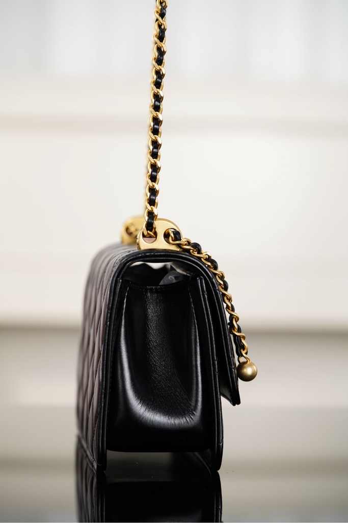 Chanel 25S Mini Black 19cm