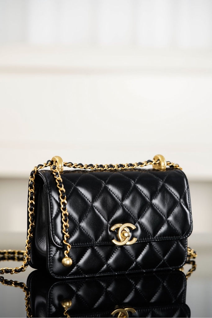 Chanel 25S Mini Black 19cm