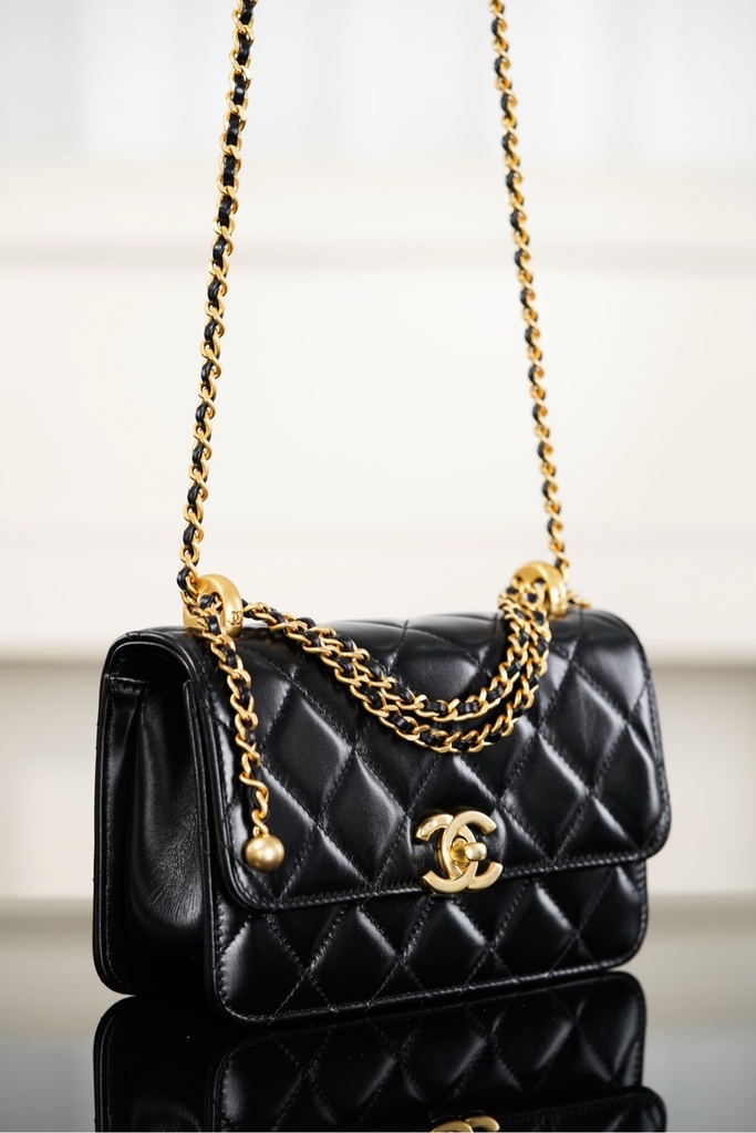 Chanel 25S Mini Black 19cm
