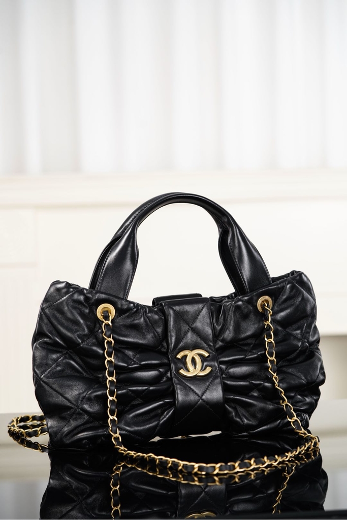 Chanel 25K Butterfly Knot Handbag Medium