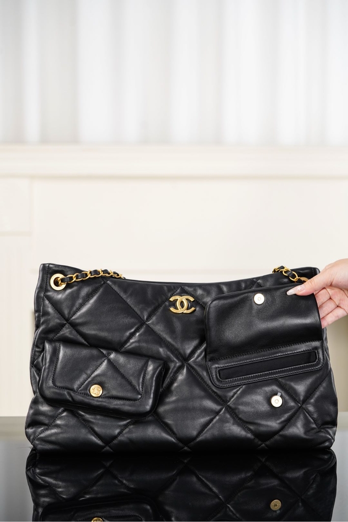 Chanel 25k Hobo Shopping Bag