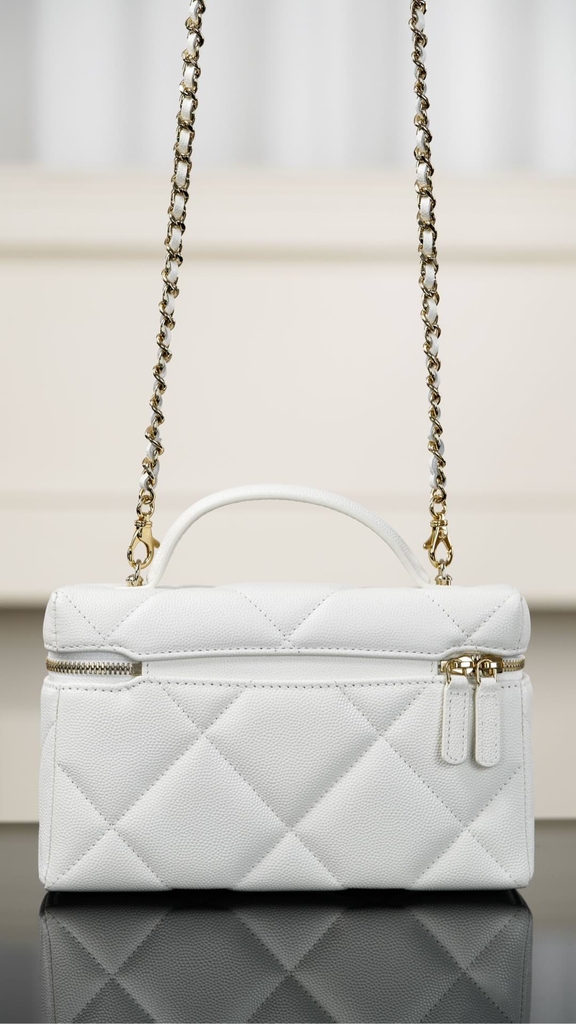 Chanel 25k Diamond Pattern Leather LP Box Bag
