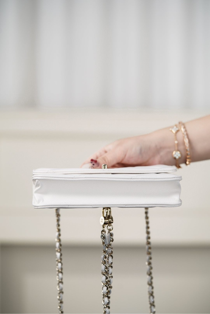 Chanel 25k Daisuki Three-in-One Backpack White