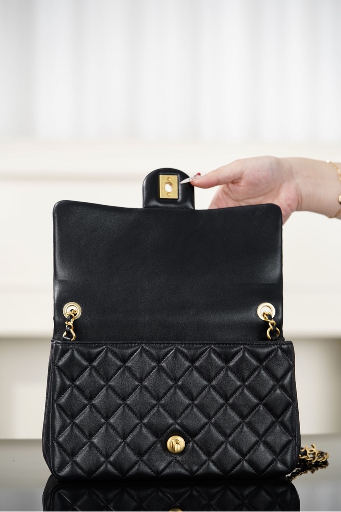 Chanel 25B Double C Chain CF Black Gold Bag