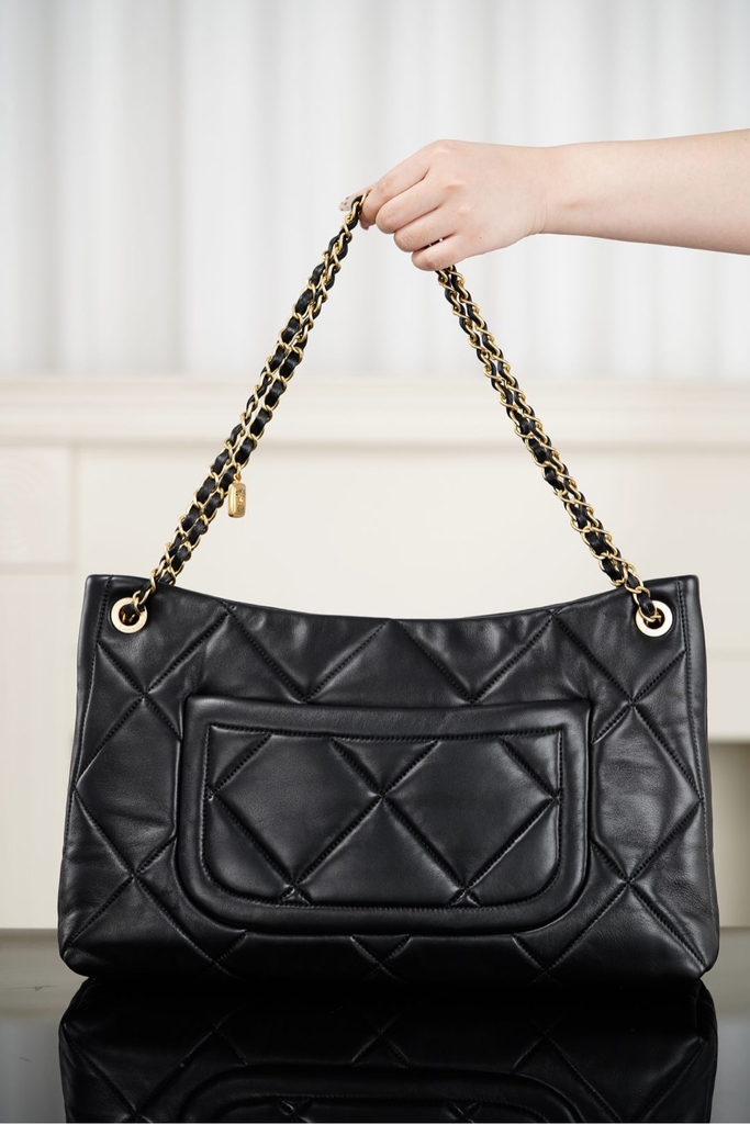 Chanel 25k Hobo Shopping Bag