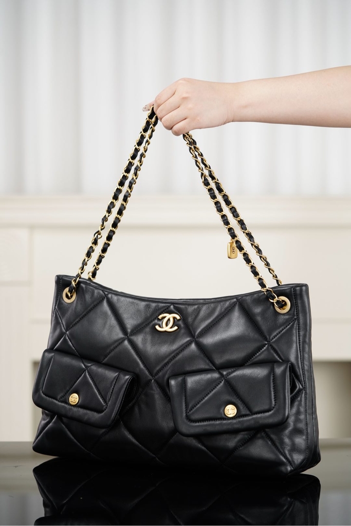 Chanel 25k Hobo Shopping Bag