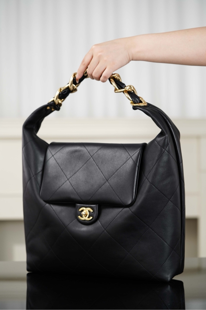 Chanel 25k Hobo Bag Classic Black Gold