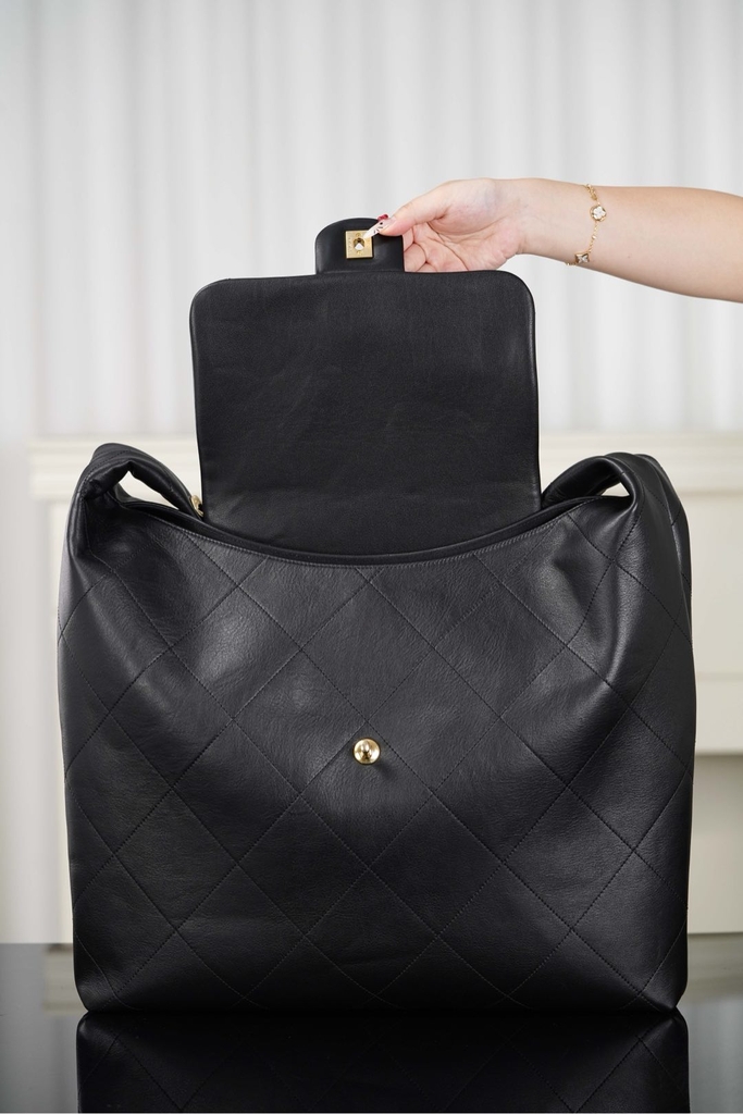 Chanel 25k Unisex Hobo Bag with Gold Chain