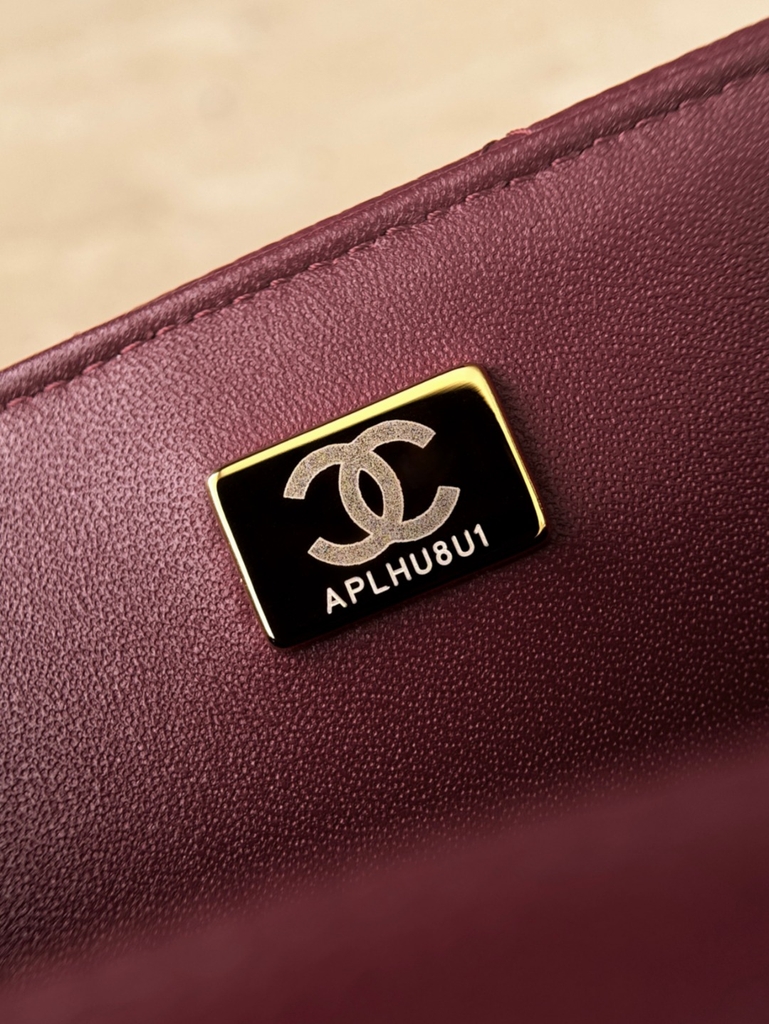 CF20 Ball Burgundy Gold Edge Car