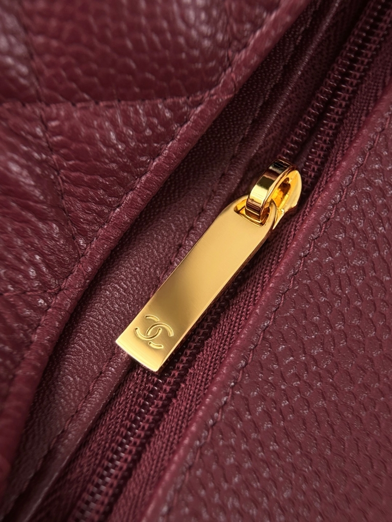 CF20 Ball Burgundy Gold Edge Car