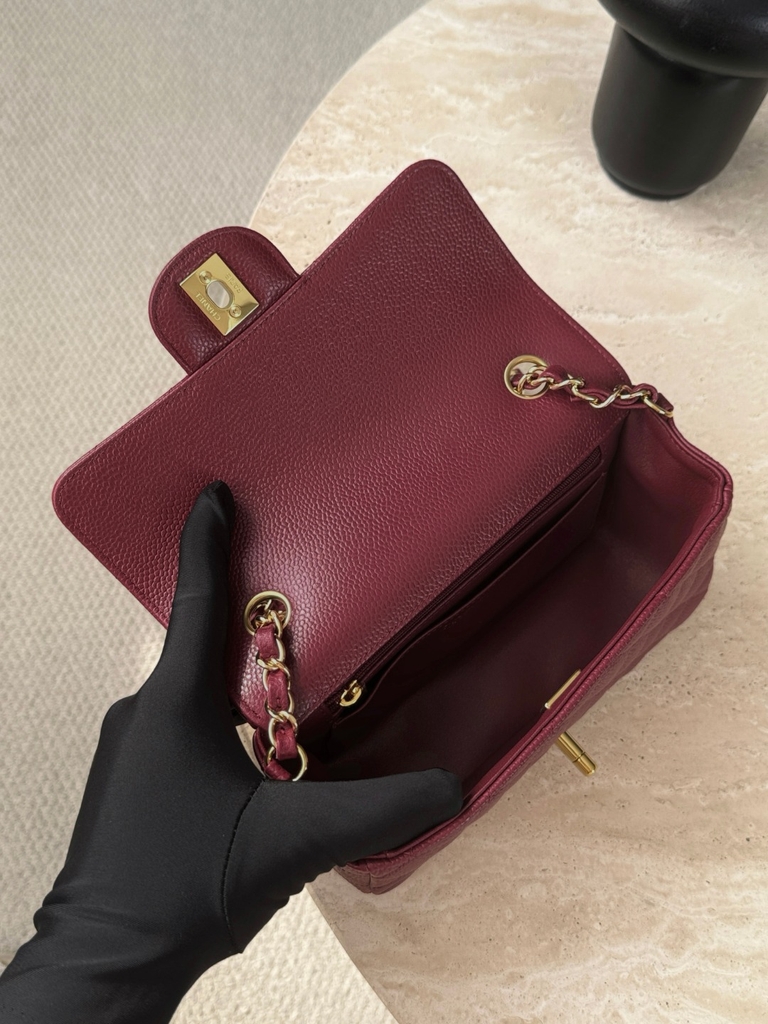 CF20 Ball Burgundy Gold Edge Car