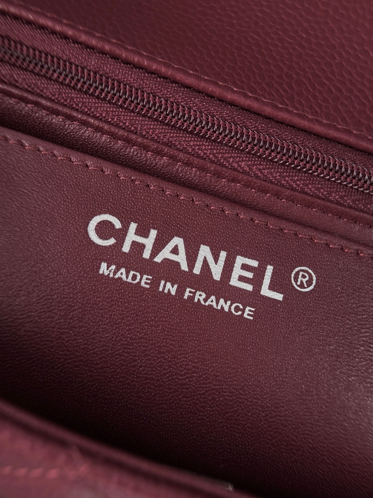 CF20 Burgundy Silver Car Edge