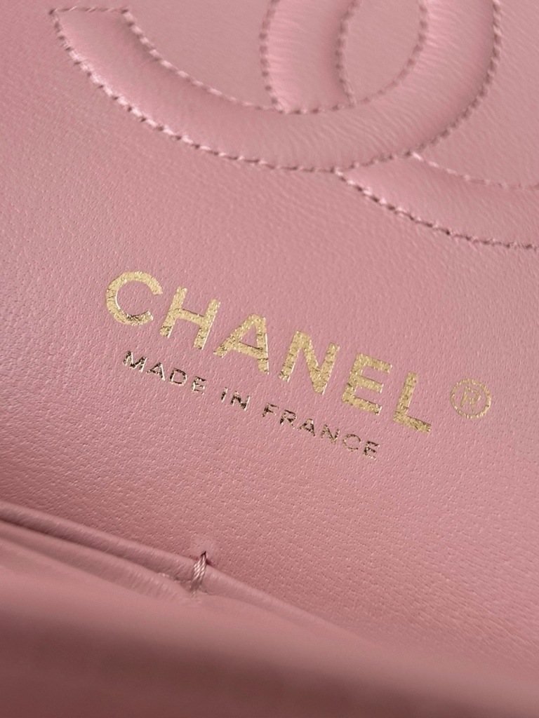 CF25 Sheep New Deep Powder Light Gold