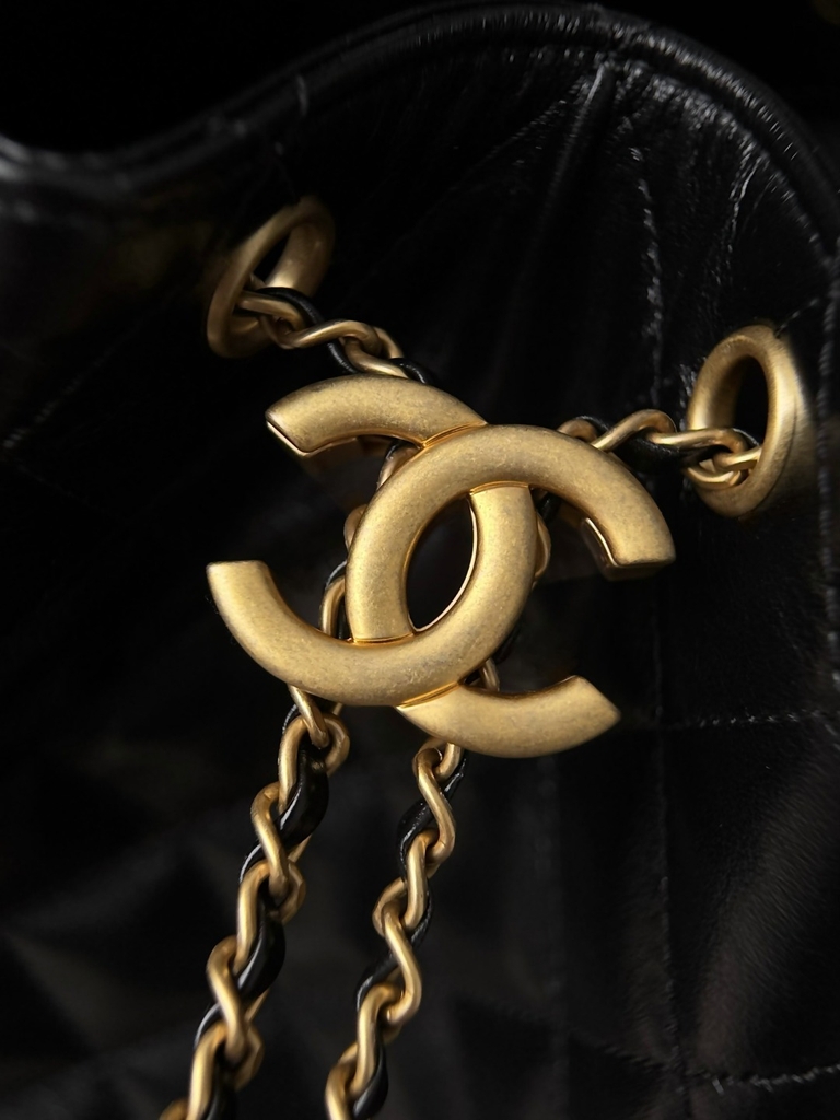 Hobo 25C Black Cow 40x30x15cm