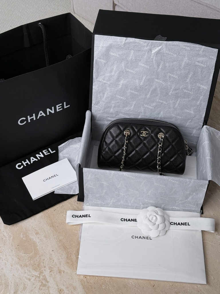 CHANEL 26P 06